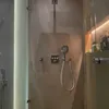 Kamar Mandi Mona Ratuliu