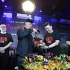 Ahmad Dhani potong tumpeng