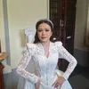 Brisia Jodie sebelum masuk gereja untuk pemberkatan
