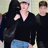 Jin BTS Pakai Cardigan Hitam