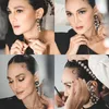 Luna Maya Anggun Pakai Gaun Hitam