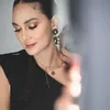 Luna Maya Anggun Pakai Gaun Hitam