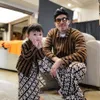  Ameena Pakai Baju Tradisional Jawa