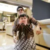 Ameena Pakai Baju Tradisional Jawa