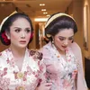 ashanty krisdayanti pakai kebaya sanggul