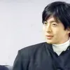 Bae Yong Jun tanpa kacamata