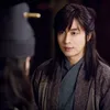 Bae Yong Jun tanpa kacamata