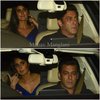 Salman Khan berangkat bareng Katrina Kaif ketika menghadiri acara festival film di India akhir pekan lalu. Mantan yang akur.