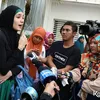 Dhini Aminarti berhijab