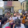 Cinta Laura Sambangi Kota Masohi