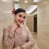 Ayu Ting Ting Pakai Busana Melayu