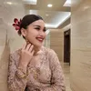 Ayu Ting Ting Pakai Busana Melayu