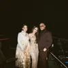 Luna Maya Pakai Hanbok Emas