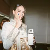 Luna Maya Pakai Hanbok Emas