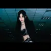 Karina aespa pada foto konsep album terbaru \&#039;Armageddon\&#039;