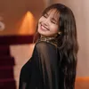Lisa BLACKPINK Tersenyum Manis