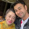 seleb bareng nenek, foto seleb bareng nenek