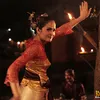 Cermin Penari Jaipong 