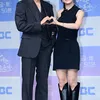 Kim Sejeong dan Kang Tae Oh Konferensi Pers