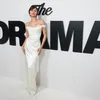 Zendaya berpose depan tulisan The Drama