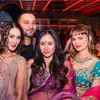 Luna Maya dan Wulan Guritno di pesta Diwali