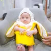 Baby Rayyanza pakai kostum pisang