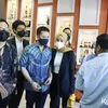 Potret Olla dan Aufar makin mesra di sidang cerai perdana.