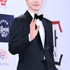 Aktor Korea di Red Carpet Blue Dragon Film Awards 2023