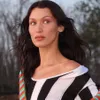 Curhat Bella Hadid di Pemotretan Terbaru