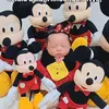 Photoshoot Anak Danang bareng boneka mickey mouse