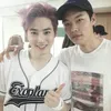 Artis yang datang ke konser EXO