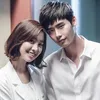 Pasangan Lee Jong Suk