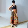 selebritis pakai batik