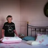 Nenek Pakai Kaos Band