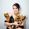 Davina Karamoy Borong Penghargaan
