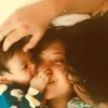 selebriti rahasiakan wajah anak