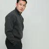 Denny Sumargo pose menyamping