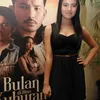 BULAN DI ATAS KUBURAN