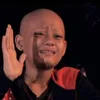 Artis Perempuan yang Pernah Botak