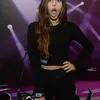 selena gomez, mona ratuliu, 
