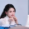 Zuo Yi Identitas Ganda dengan Latar Seni yang Kuat