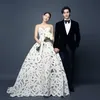 gaun pernikahan park shin hye