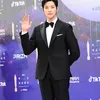 Deretan Seleb Ganteng yang Tampil Rapi di Red Carpet Baeksang Arts Awards 2023,