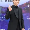 Deretan Seleb Ganteng yang Tampil Rapi di Red Carpet Baeksang Arts Awards 2023,