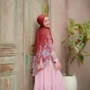 Artis yang Memiliki Bisnis Hijab