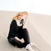 Artis yang Memiliki Bisnis Hijab
