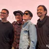 Penampilan Desta di Depan Awak Media