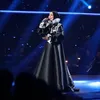 Lesti Kejora di atas panggung