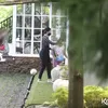 Tsania Marwa jemput kedua anaknya.