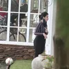 Tsania Marwa jemput kedua anaknya.